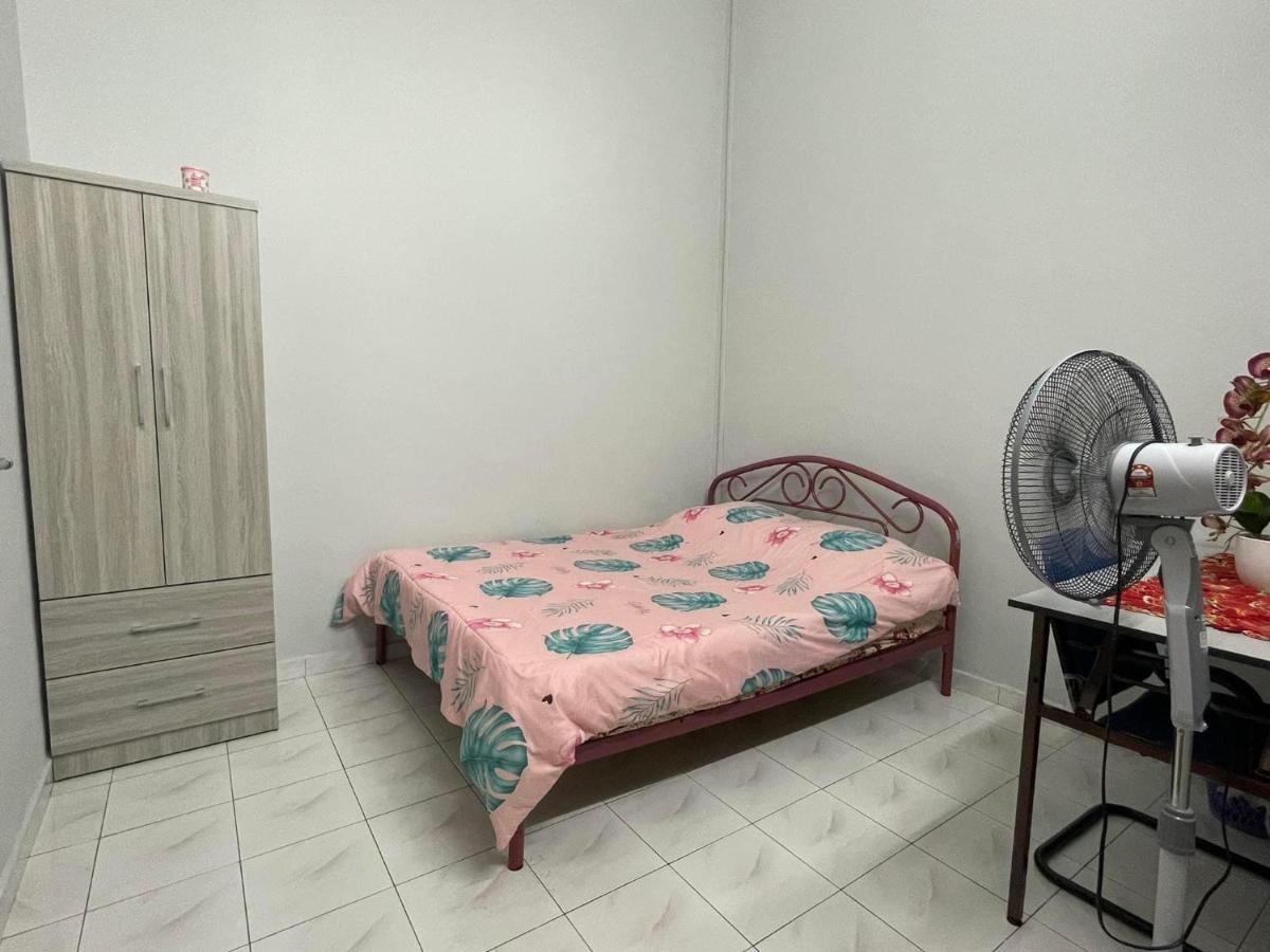 Homestaymuslim Di Teluk Intan Exteriör bild
